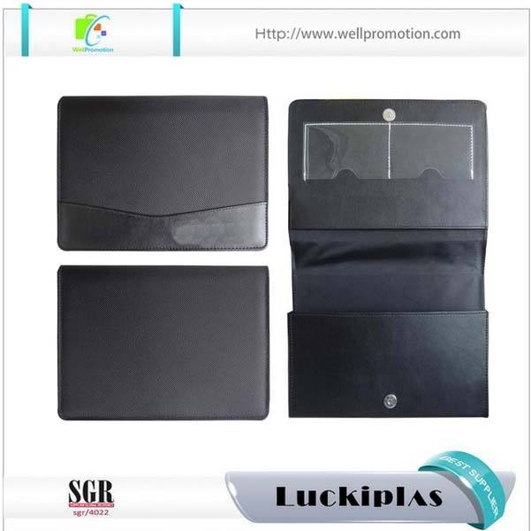 Heißer Verkauf kundenspezifischer schwarzer PU / PVC-Leder-Autodokumenten-Handbuchhalter mit Stempellogo
